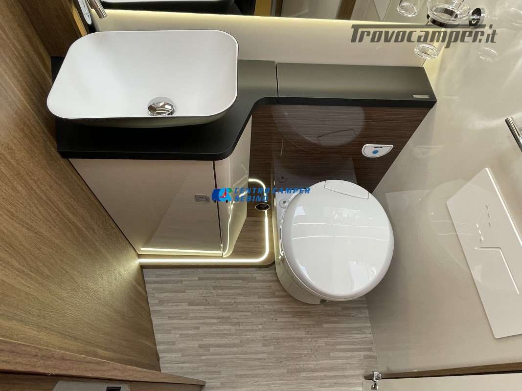 John – Camper Di Fascia Alta Progettato Per Un Massimo Di Quattro - Foto 4